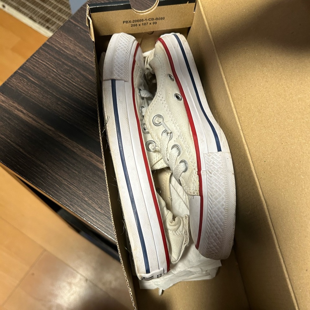 Converse like new!